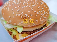 -麦当劳(展览路店)