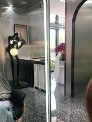 -Tloml salon