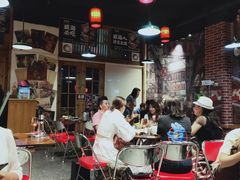 大堂-蚝堡海鲜·威海菜·海肠捞饭·烧烤·亚洲吃蚝公司(幸福门店)