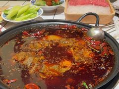 -旧街市鲜货老火锅(大光路店)