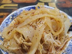 -牡丹广场薛栓子擀面皮大王