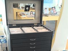 -Eziwish眼镜·蔡司授权店