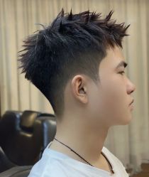 -川和潮人