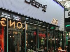 -DEEP·深美式餐吧(五棵松华熙LIVE店)