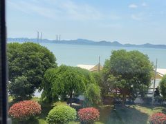 -鹰龙海畔度假酒店(咸祥店)