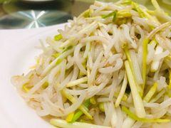 银芽炒蒜苗-72号海鲜私房菜