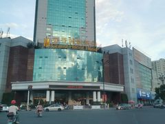 -荣誉国际酒店-云顶旋转餐厅