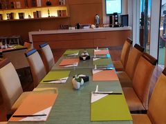 -上海浦东假日酒店逸庭咖啡厅
