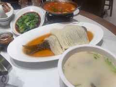 -梅利汴京烤鸭•开封豫菜地标店(东大街店)