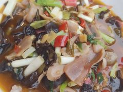 -洪霞餐馆·川菜·鲜货现炒(两江春城店)