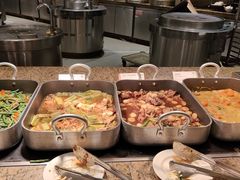 -华邑酒店·鲜艳全日自助餐厅