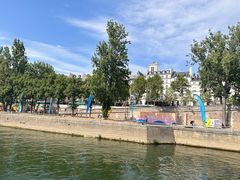 -Bateaux Mouches塞纳河游船