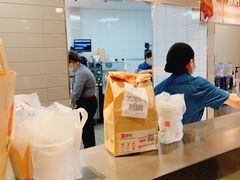 -麦当劳(虹桥南丰城店)