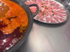 -鹿鸣山草本茶香火锅(园西路店)