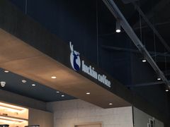 -瑞幸咖啡(巴黎春天陕西路店)