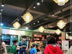 大堂-肖肖酸萝卜鱼火锅(总店)