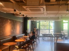 -星巴克(杭州湖滨银泰E区店)