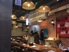 -炉小二铜锅牛蛙•川湘菜(三里屯店)