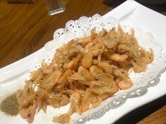 炸小白虾-俏东方·海味水饺·青岛菜(崂山店)