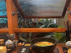 -银米·云南传统过桥米线(双廊黑金冠店)