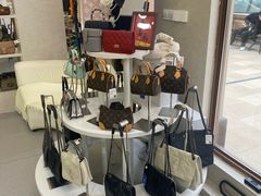 -六六奢品·vintage中古·回收二手奢侈品包包手表首饰(环球港店)