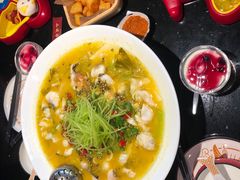 -山城外·非遗酸菜鱼(盛龙广场店)