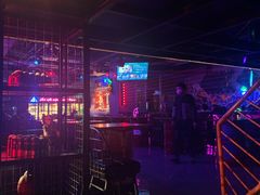 -UP嘻哈酒吧(粉巢店)