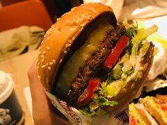 -The Habit Burger Grill 哈比特汉堡(复兴soho店)