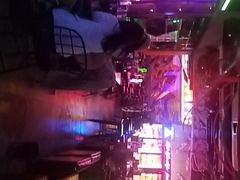 -UP嘻哈酒吧(粉巢店)