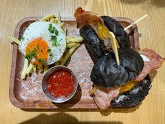 27&nbsp;牛肉汉堡-HELLO 27 意面·沙拉·帕尼尼