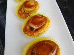 一口鲍鱼酥-夏宫中餐厅(静安香格里拉店)