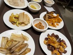 -天宜隆蘑菇宴火锅(石景山旗舰店)