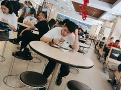 等位区-都城壹族快餐(第66分店)