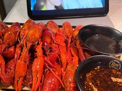 -肥肥虾庄·金牌油焖大虾(首义路店)
