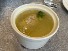 松茸蟹粉狮子头-老正兴菜馆(福州路店)