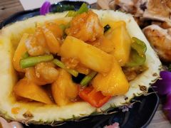泰式菠萝酸甜虾球-Hi YOU你的饭局泰餐厅(雍和宫店)