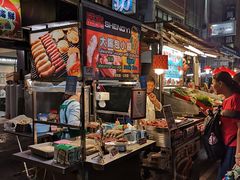 -六合夜市