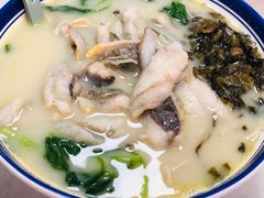 招牌黄鱼面-明呈黄鱼面馆(斜土路店)