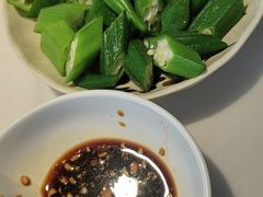-三个椰子·现砍椰子鸡(金源CBD店)