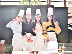 -贵州贵星奔驰4S店(观山湖店)