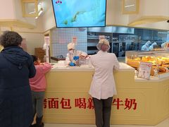 -红星前进面包牛奶公司(君太店)