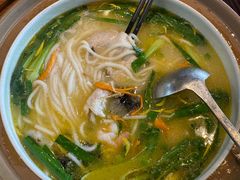 -云海肴·汽锅鸡·云南菜(天山百盛优客店)