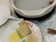 -泉福居酱骨头自助广场(南大街商业步行街店)