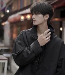 -一家只做男发烫染的店