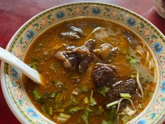 半筋半肉面-金杨拉面王小吃面馆·牛三宝面·红烧牛肉粉