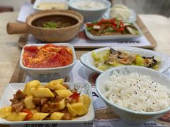 -老乡鸡(上海白玉兰广场店)