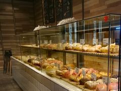 面包甜点陈列柜-野上麦田(中贸广场店)