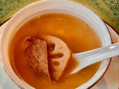 莲藕海带煲章鱼-三号黄浦会Canton Table