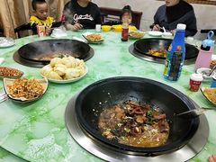 -老渔翁笨锅炖(迎宾路总店)