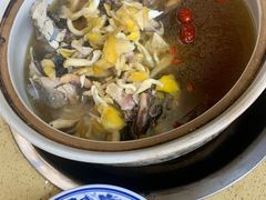-东巴谷野生菌火锅餐厅